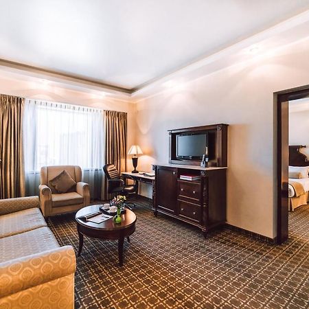 Chinggis Khaan Hotel Ulan Batur Dış mekan fotoğraf