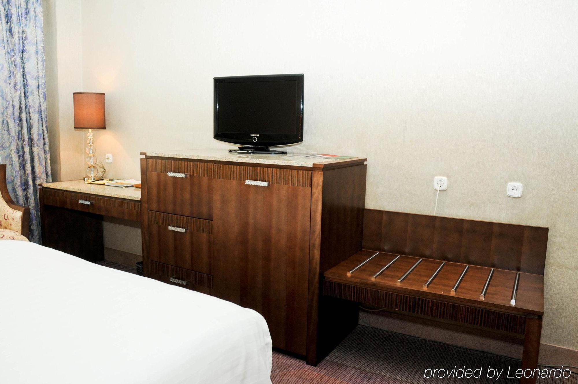 Chinggis Khaan Hotel Ulan Batur Dış mekan fotoğraf