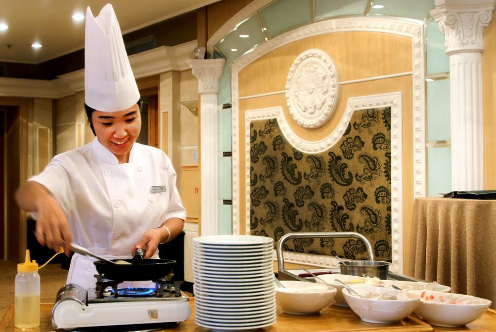 Chinggis Khaan Hotel Ulan Batur Dış mekan fotoğraf