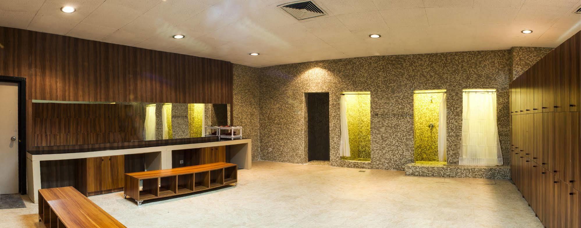 Chinggis Khaan Hotel Ulan Batur Dış mekan fotoğraf